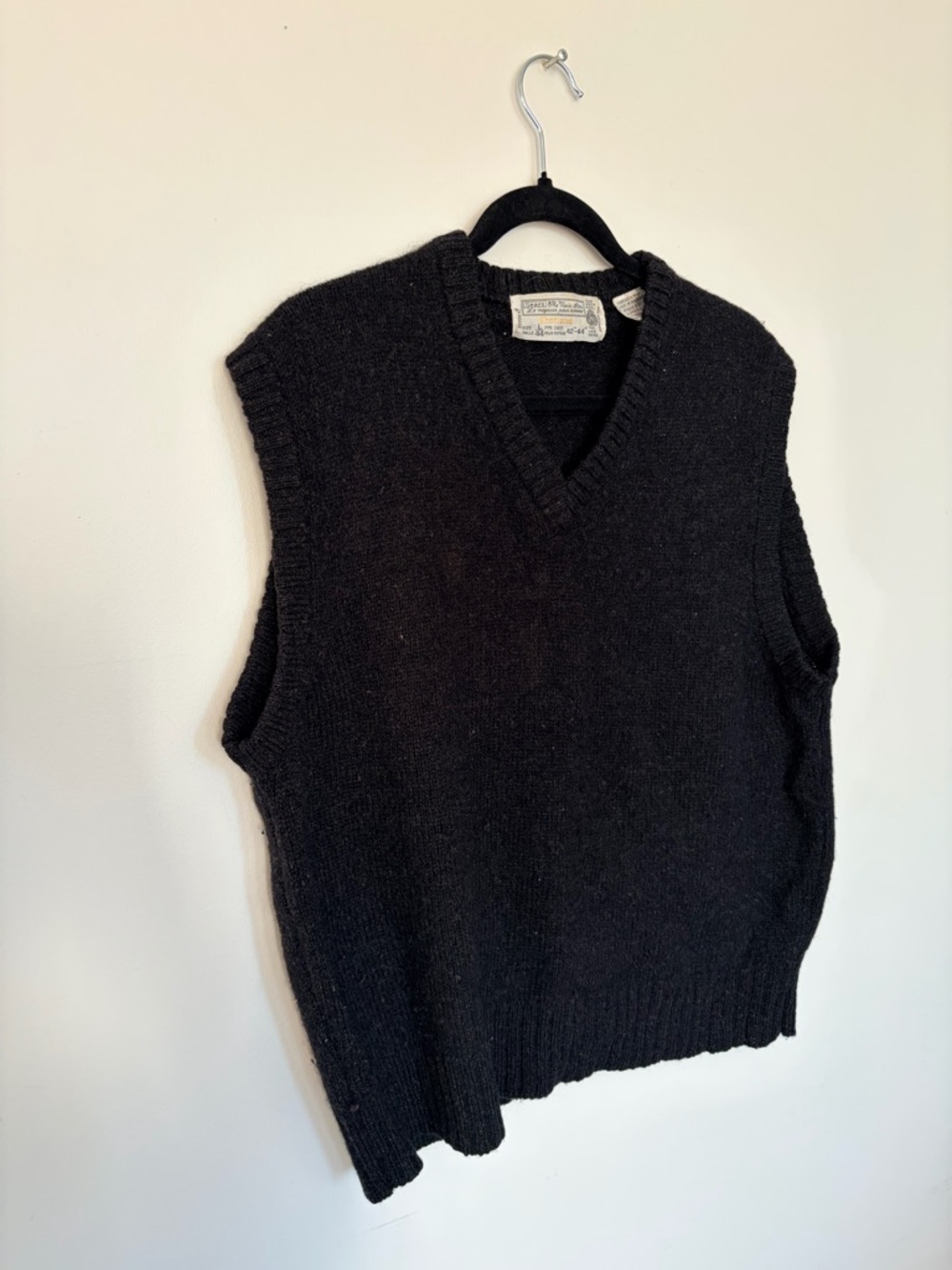 Vintage SEARS The Shetland Virgin Wool Men's Black V‑Neck Knit Sweater Vest - L - Picture 5 of 7